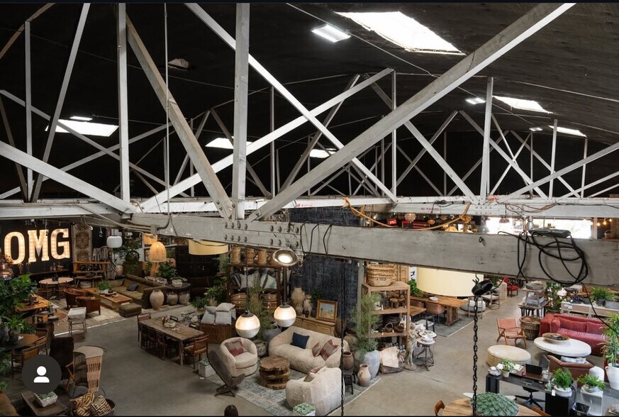 More Photos Of 3334 S La Cienega Pl, Los Angeles Warehouse For Lease