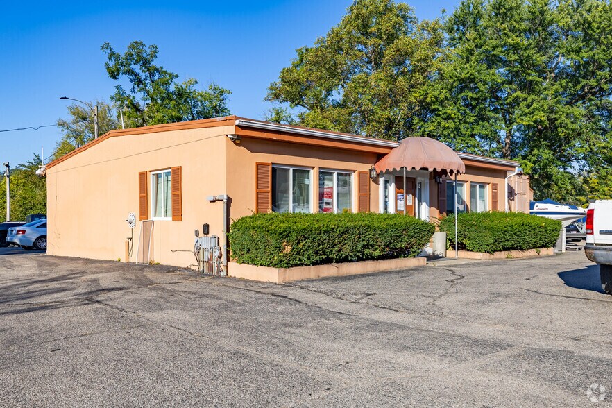 Primary Photo Of 7405 Forbes Rd, Cincinnati Marina For Sale