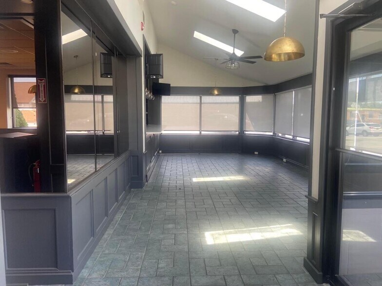 More Photos Of 120 Pixley Rd, Gates General Retail For Sale