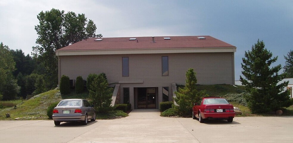 Primary Photo Of 2176 N Biomet Dr, Warsaw Office For Lease
