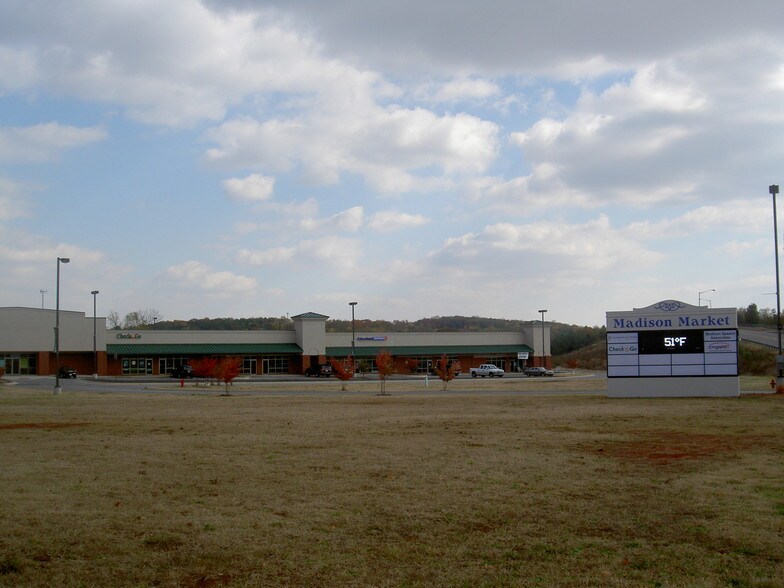 More Photos Of 97 Hughes Rd, Madison General Retail For Lease