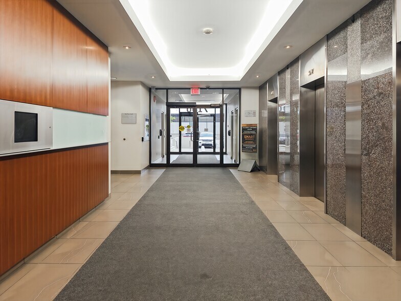 More Photos Of 7100 Woodbine Ave, Markham Coworking Space