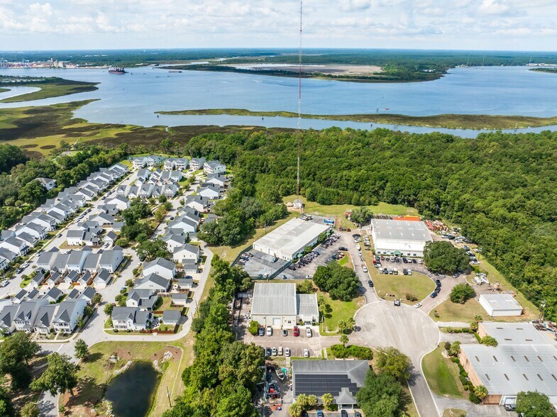 More Photos Of 497 Jessen Ln, Charleston Warehouse For Lease