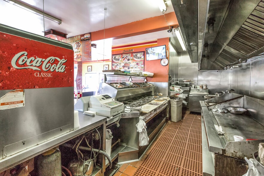 More Photos Of 3162 Martin Luther King Jr Blvd, Lynwood Restaurant For Sale