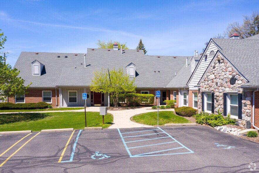 More Photos Of 31395 7 Mile Rd, Livonia Medical For Sale