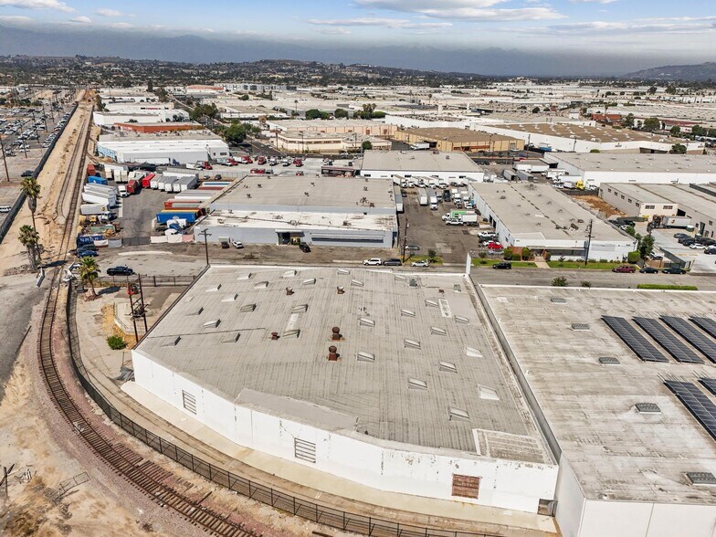 More Photos Of 6310 Corsair St, Commerce Manufacturing For Sale