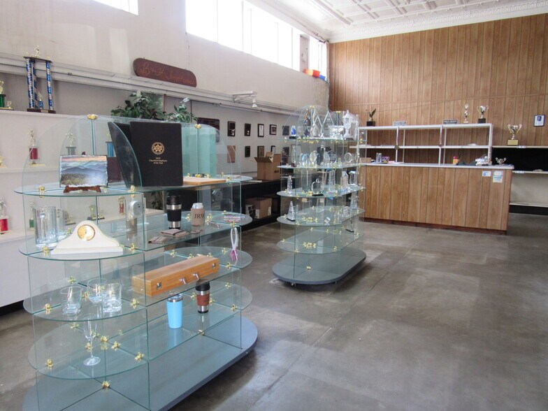 More Photos Of 702-704 E Davis St, Burlington Storefront For Sale