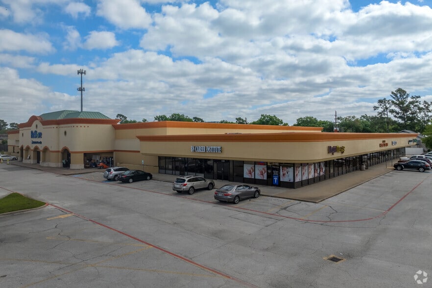 Primary Photo Of 13300-13384 Jones, Houston Unknown For Lease