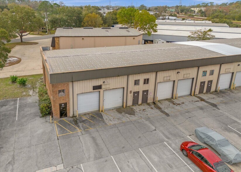 More Photos Of 1991 Corporate Sq, Longwood Warehouse For Lease