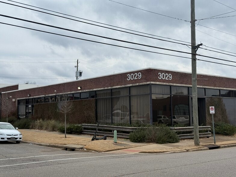 More Photos Of 3029 3rd Ave S, Birmingham Showroom For Sale