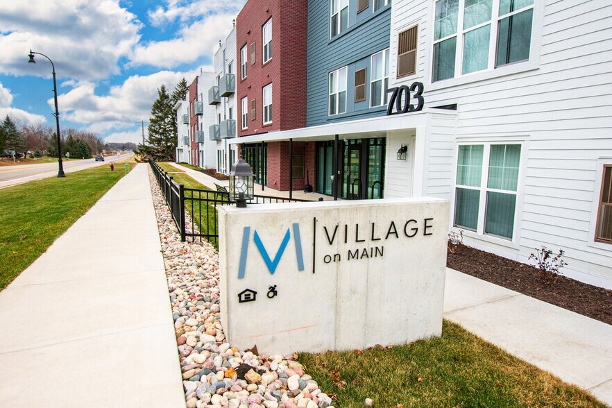 Primary Photo Of 703 W Main St, Waunakee Apartments For Lease