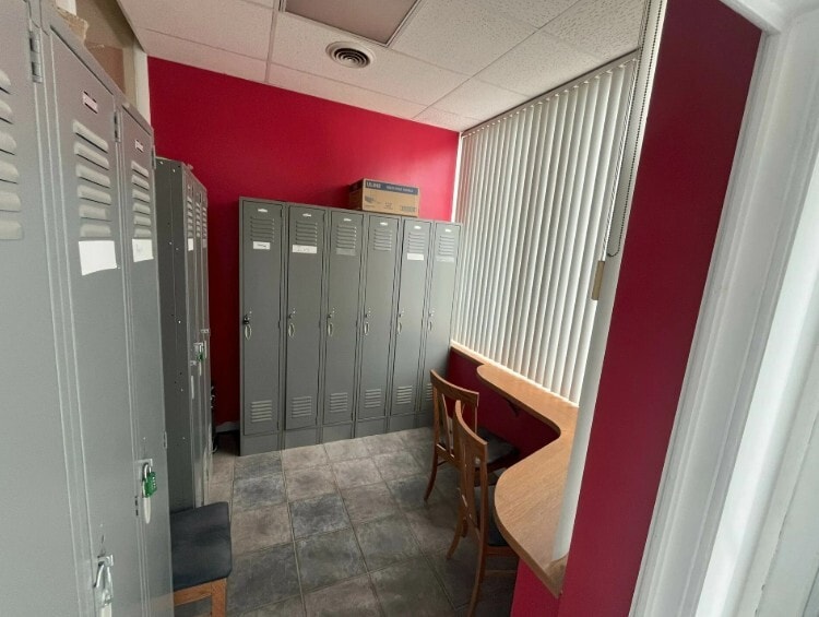 More Photos Of 5245 W Diversey Ave, Chicago Industrial For Sale