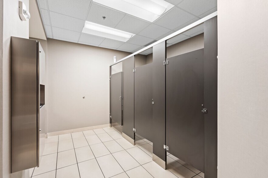More Photos Of 112 Long Hollow Pike, Goodlettsville Office For Lease