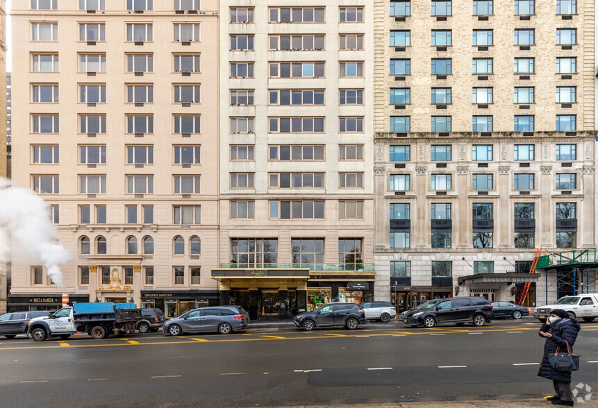 More Photos Of 106 Central Park S, New York Apartments For Lease