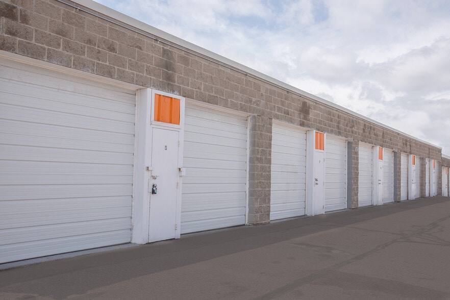 More Photos Of 9615 US Highway 85 N, Littleton Warehouse For Lease
