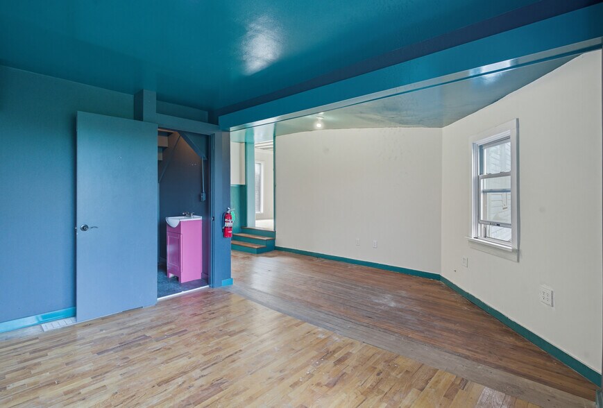 More Photos Of 1 Water St, New Paltz Storefront Retail Residential For Sale