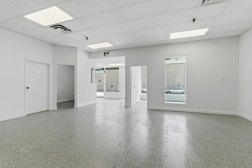 More Photos Of 397 Humberline Dr, Toronto Warehouse For Sale