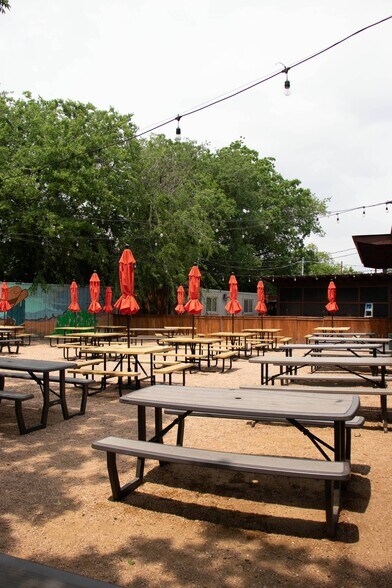 More Photos Of 2769 Nacogdoches Rd, San Antonio General Retail For Sale