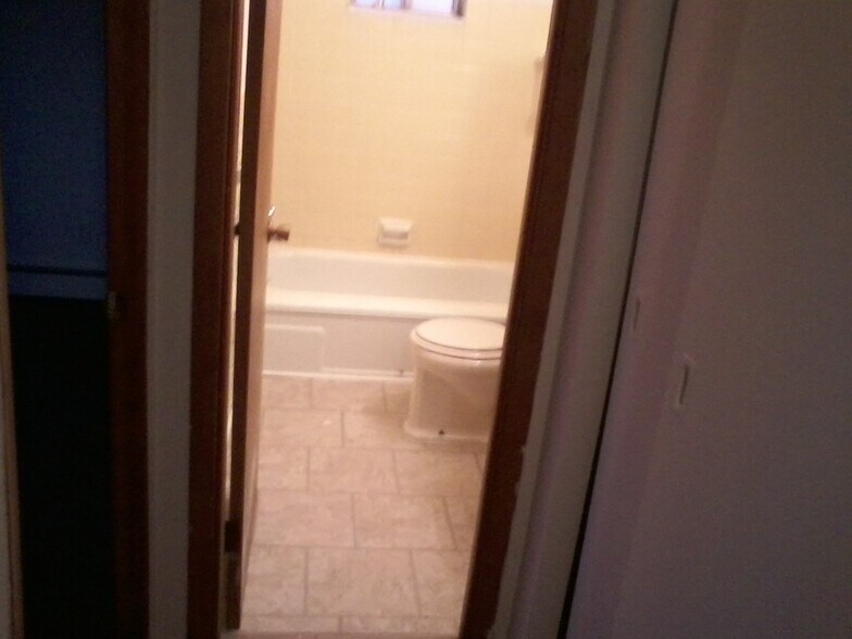 More Photos Of 1845 Cliffview Rd, Cleveland Apartments For Sale