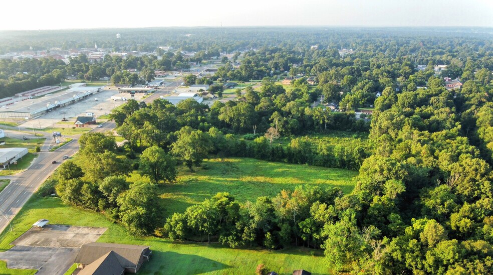 More Photos Of 712 N Hervey St, Hope Land For Sale