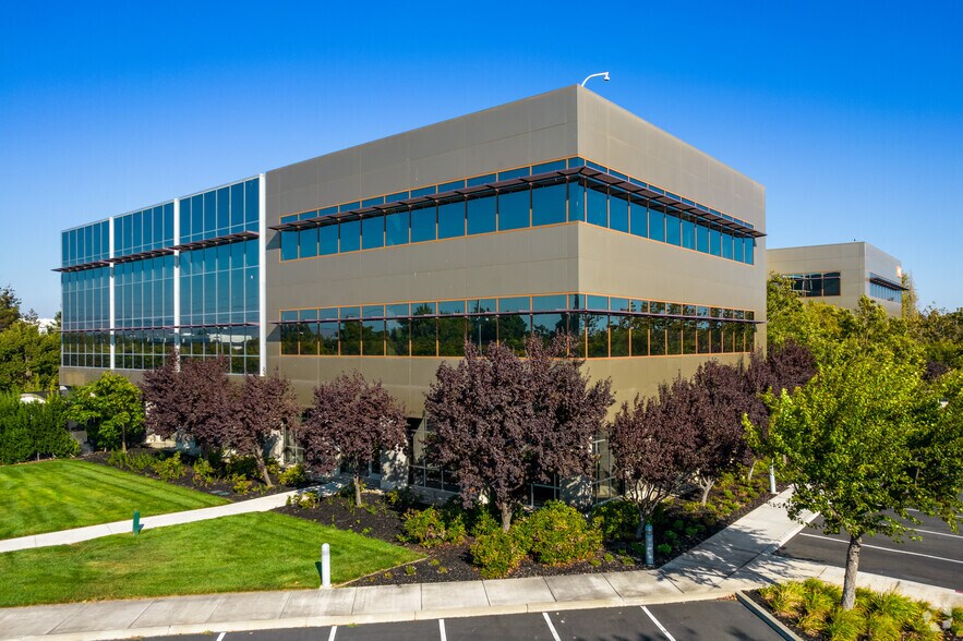 More Photos Of 6900 Paseo Padre Pky, Fremont Office For Lease