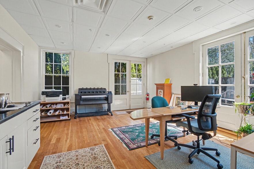 More Photos Of 145 Water St, Stonington Storefront Retail Office For Sale