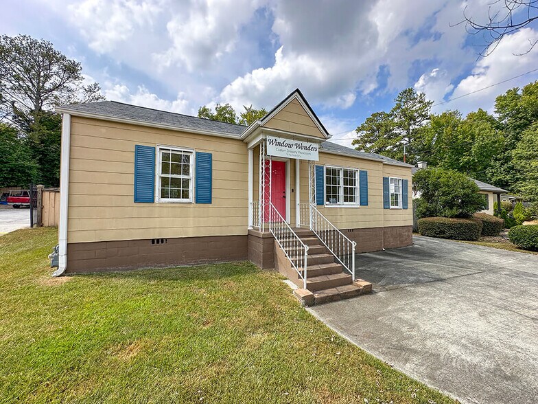 More Photos Of 4154 Clairmont Rd, Atlanta Office For Sale