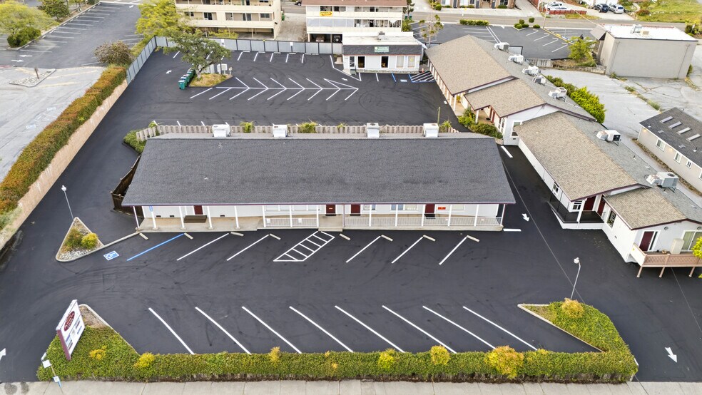 More Photos Of 1097 E Main St, Grass Valley Office For Sale
