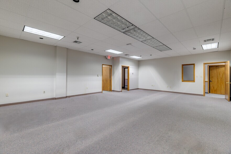 More Photos Of 401 Thomas Rd, West Monroe Medical For Lease