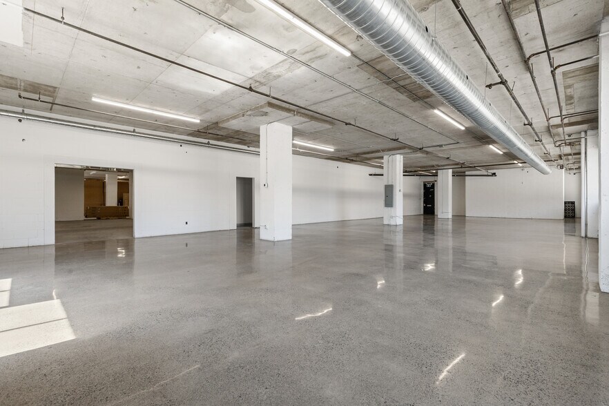 More Photos Of 9500 Rue Meilleur, Montréal Office For Lease