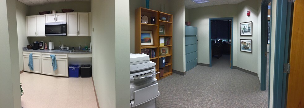 More Photos Of 33 Rock Hill Rd, Bala Cynwyd Office For Lease