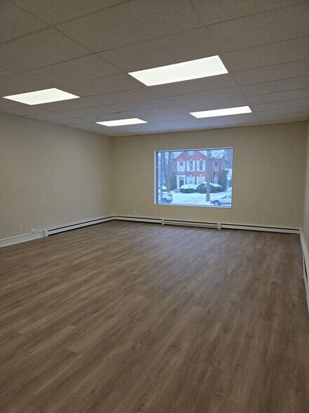 More Photos Of 104 Linwood Ave, Buffalo Funeral Home For Lease