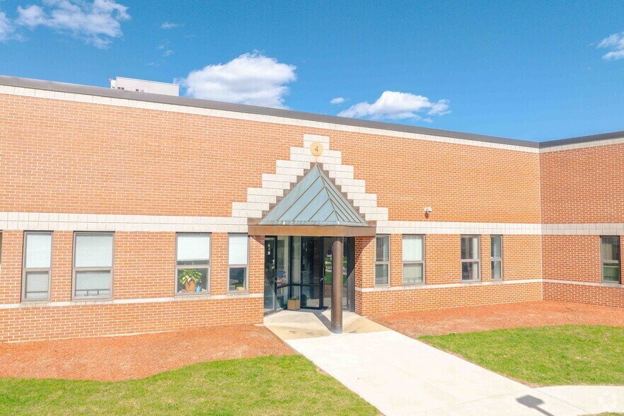 More Photos Of 19 Sterling Rd, Billerica Flex For Lease