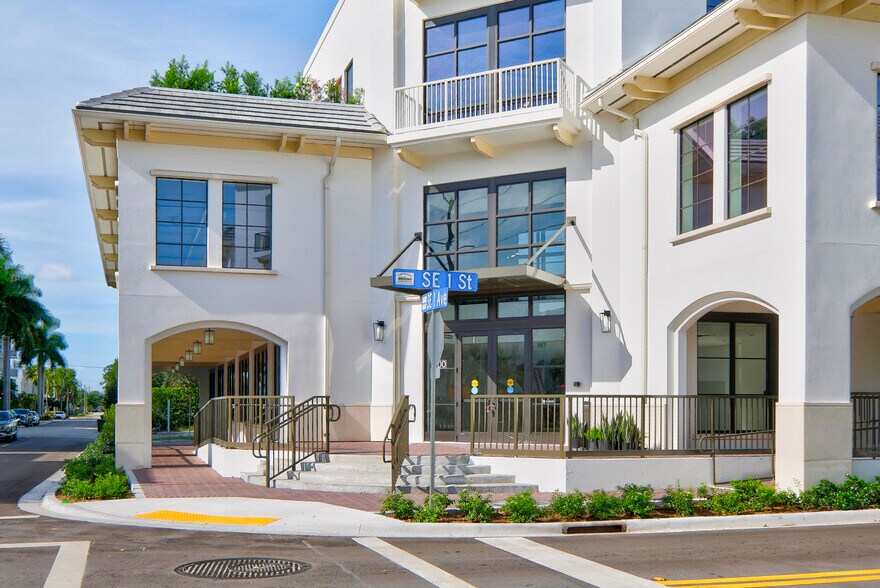 More Photos Of 100 SE 1st Ave Delray Beach, Delray Beach Office For Lease