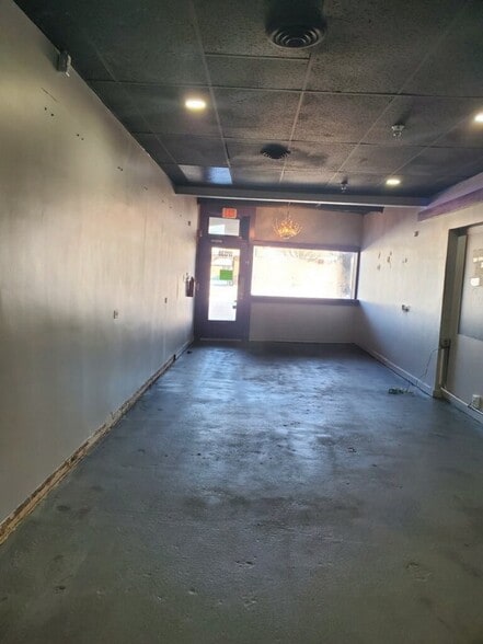 More Photos Of 17010-17060 S Oak Park Ave, Tinley Park Unknown For Lease