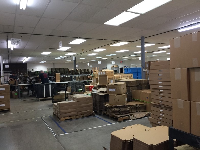 More Photos Of 2720 Discovery Dr, Raleigh Flex For Lease