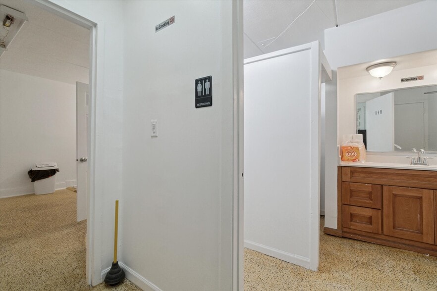 More Photos Of 4248 N 76th St, Milwaukee Storefront Retail Residential For Sale