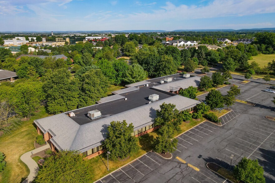 More Photos Of 1525 Valley Center Pky, Bethlehem Unknown For Lease