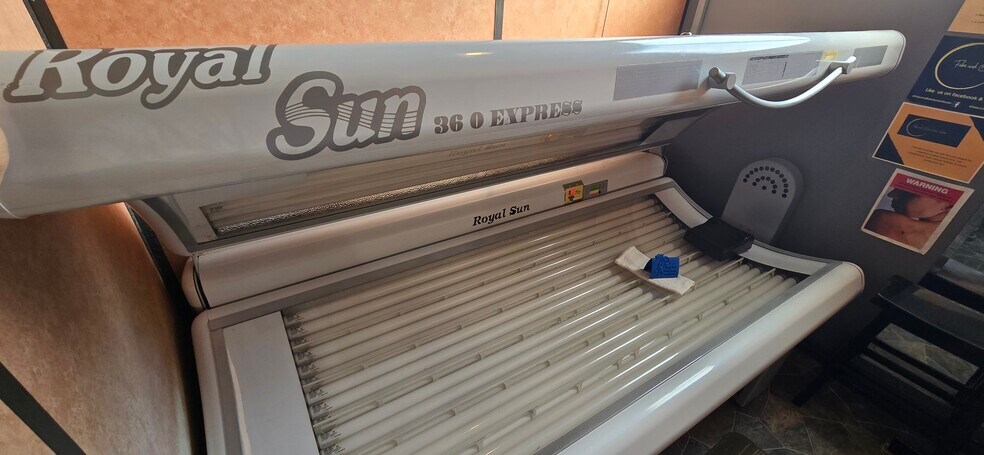 More Photos Of 10109 99 Av, Fort Saskatchewan General Retail For Lease