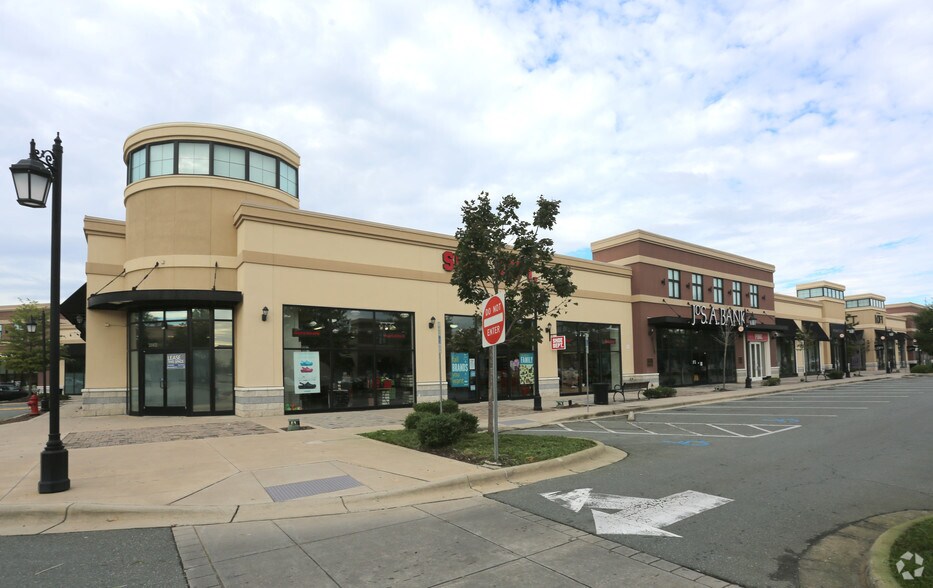 More Photos Of 3187 Watermill Dr, Burlington Unknown For Lease