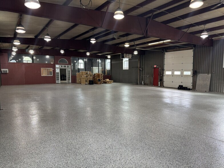 More Photos Of 14 Emily Rd, East Windsor Industrial For Sale