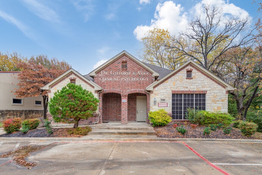 More Photos Of 3508 Highway 121, Bedford Office For Lease