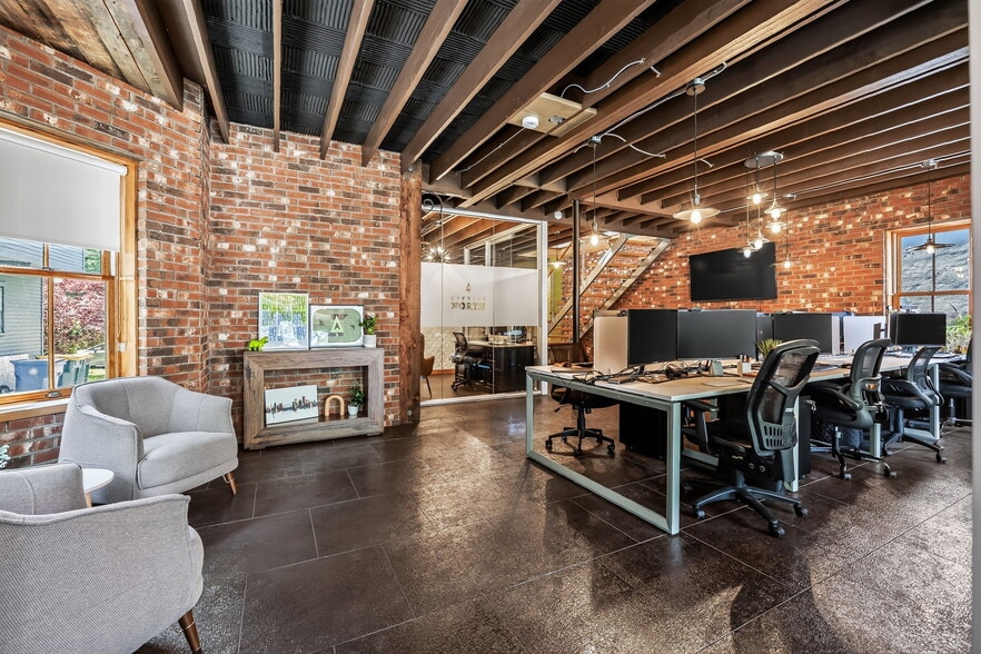 More Photos Of 383 Park Ave, Rochester Office Residential For Sale