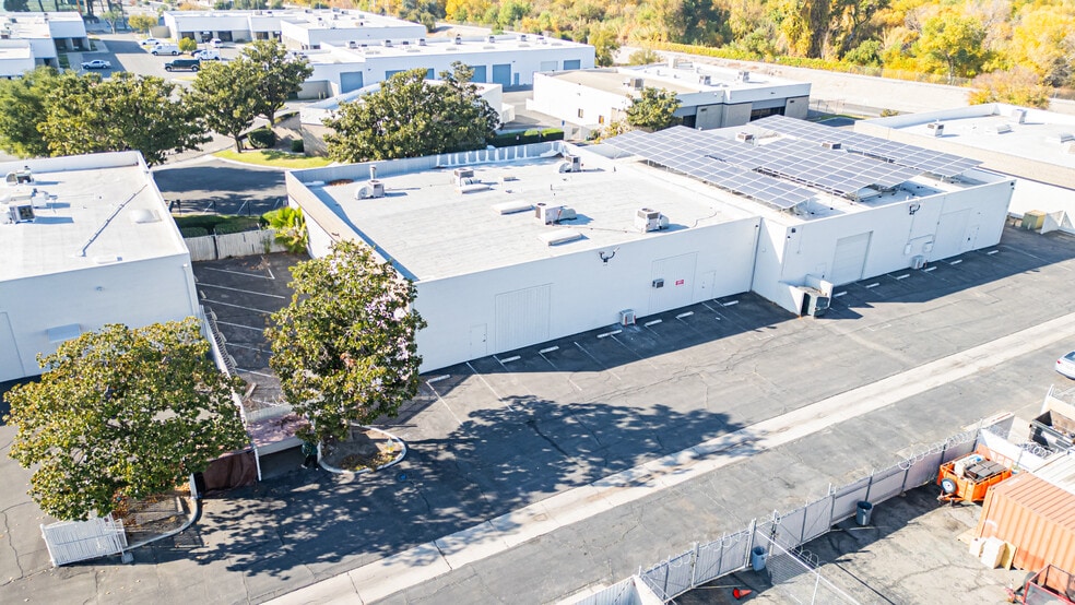 More Photos Of 1831 S Commercenter Dr W, San Bernardino Warehouse For Sale