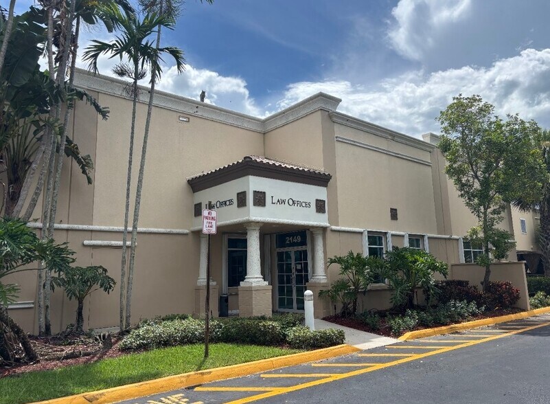 Primary Photo Of 2149 N Commerce Pky, Weston Office For Lease