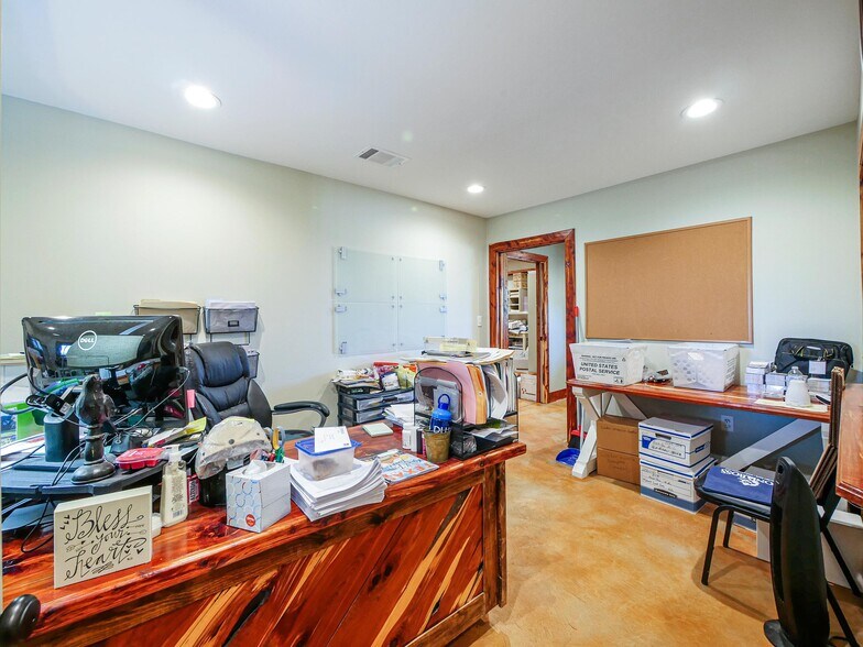More Photos Of 55 Heritage Rd, Gordonville Office Residential For Sale