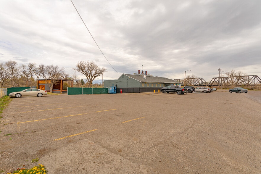 More Photos Of 1349 13th Ave SW, Great Falls Bar For Sale