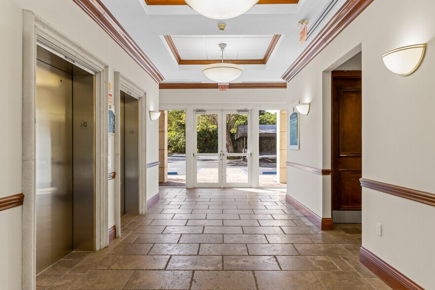 More Photos Of 6751 N Federal Hwy, Boca Raton Office For Sale