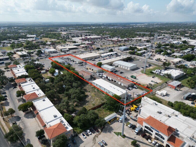 More Photos Of 11116 N Lamar Blvd, Austin Service For Sale