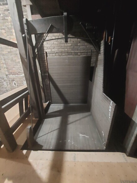 More Photos Of 207-211 E Main St, Watertown Office For Lease